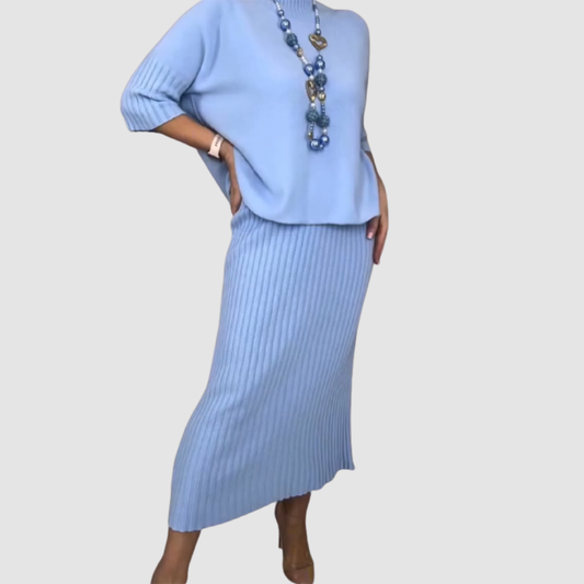 Delyssa⢠Elegant 2-Piece Set