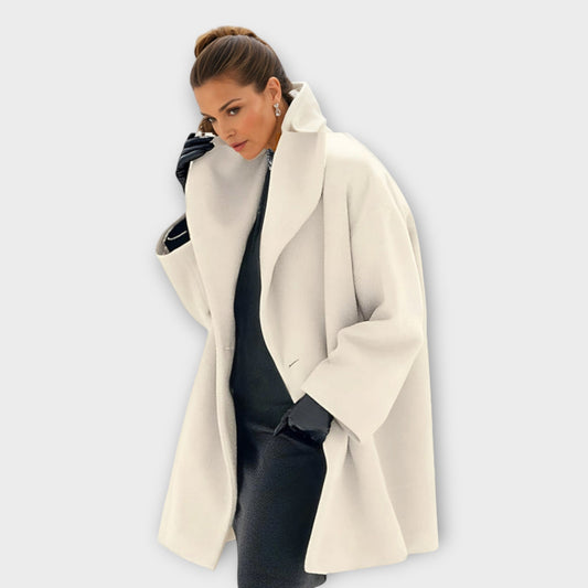 Vania⢠Elegant Hooded Coat