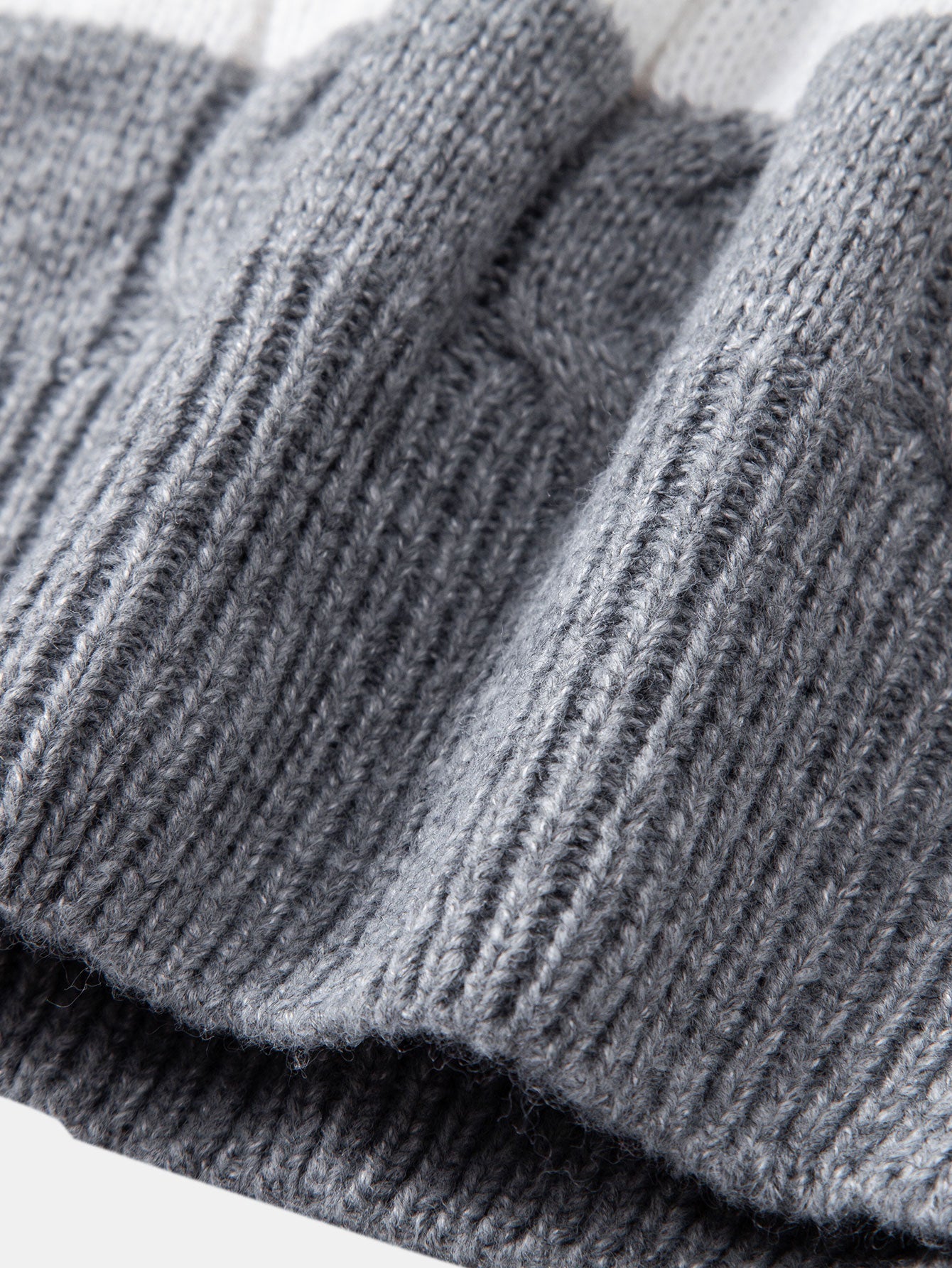 Contrast Twist Jacquard Knit Sweater