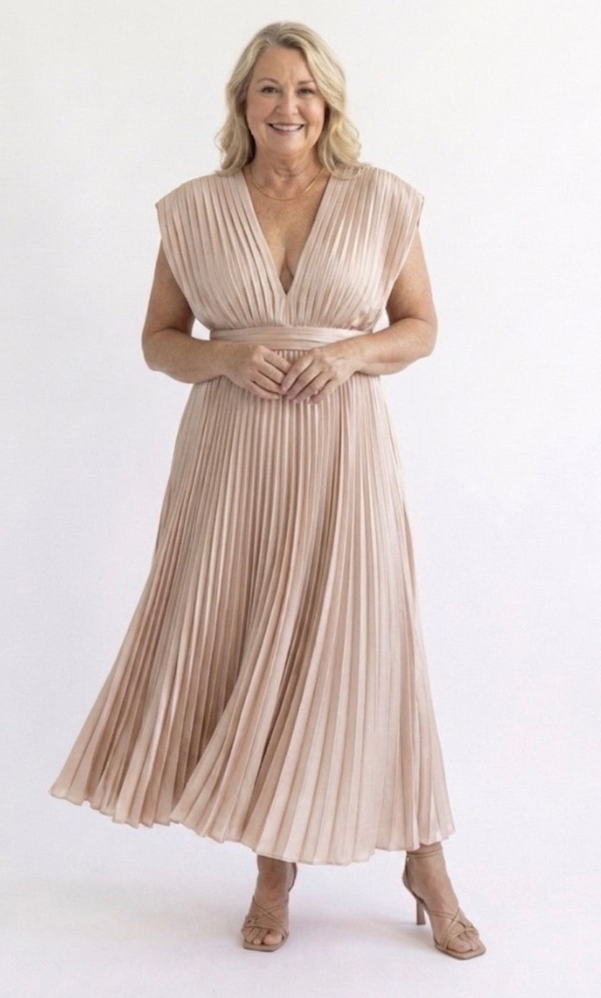 Ellis & Johnson™  | Timeless Pleated Midi Dress