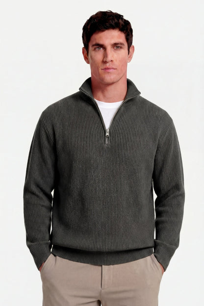 PAUL | Straight-Cut Sweater