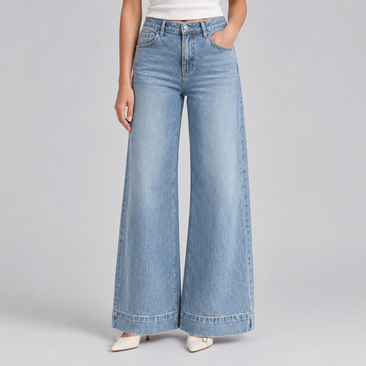 CHLOÉ WIDE-LEG JEANS WITH A SLIMMING EFFECT