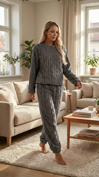 LUNARA™ | Ultra-Soft Fleece Pyjama Set