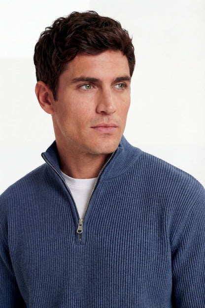 PAUL | Straight-Cut Sweater