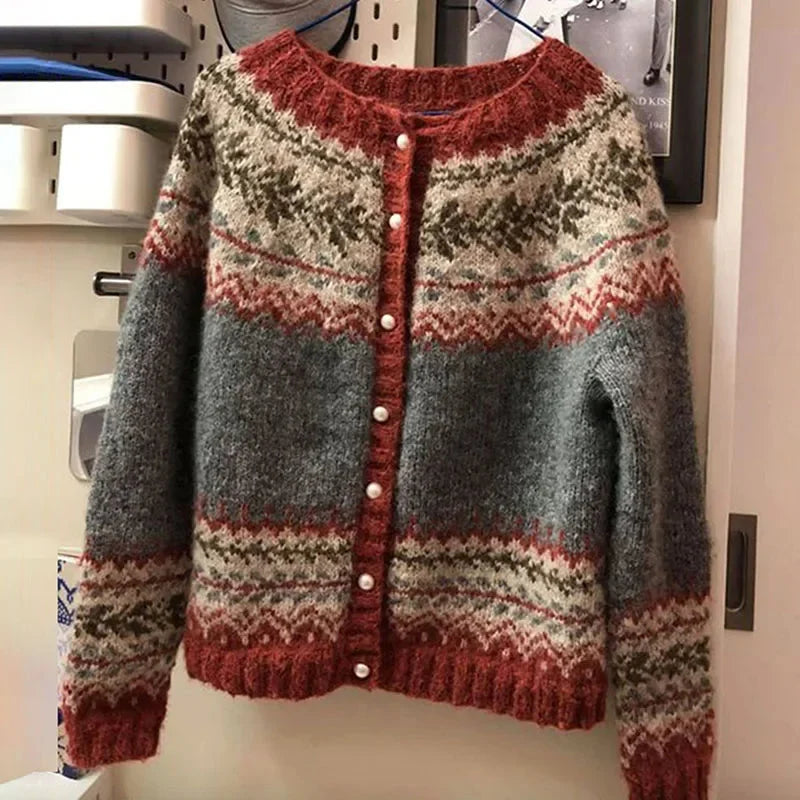 ELOWEN COZY VINTAGE CARDIGAN